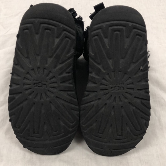 UGG Kids Bailey Bow Black Boots (S/N 3280T)/ Size: 10 Toddler - Picture 5 of 11